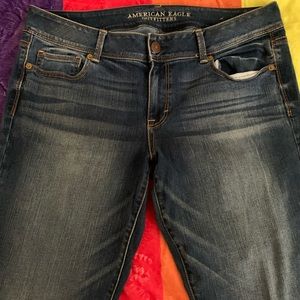 American Eagle High Quality Jeans size 16!